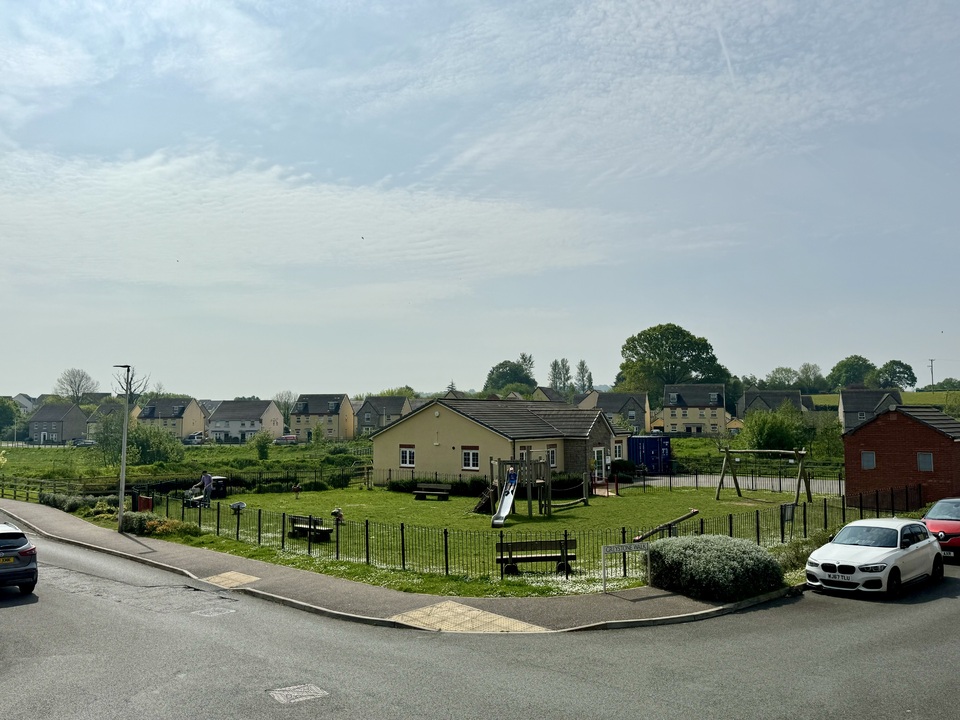 2 bed apartment for sale in Longwool Run, Cullompton  - Property Image 2