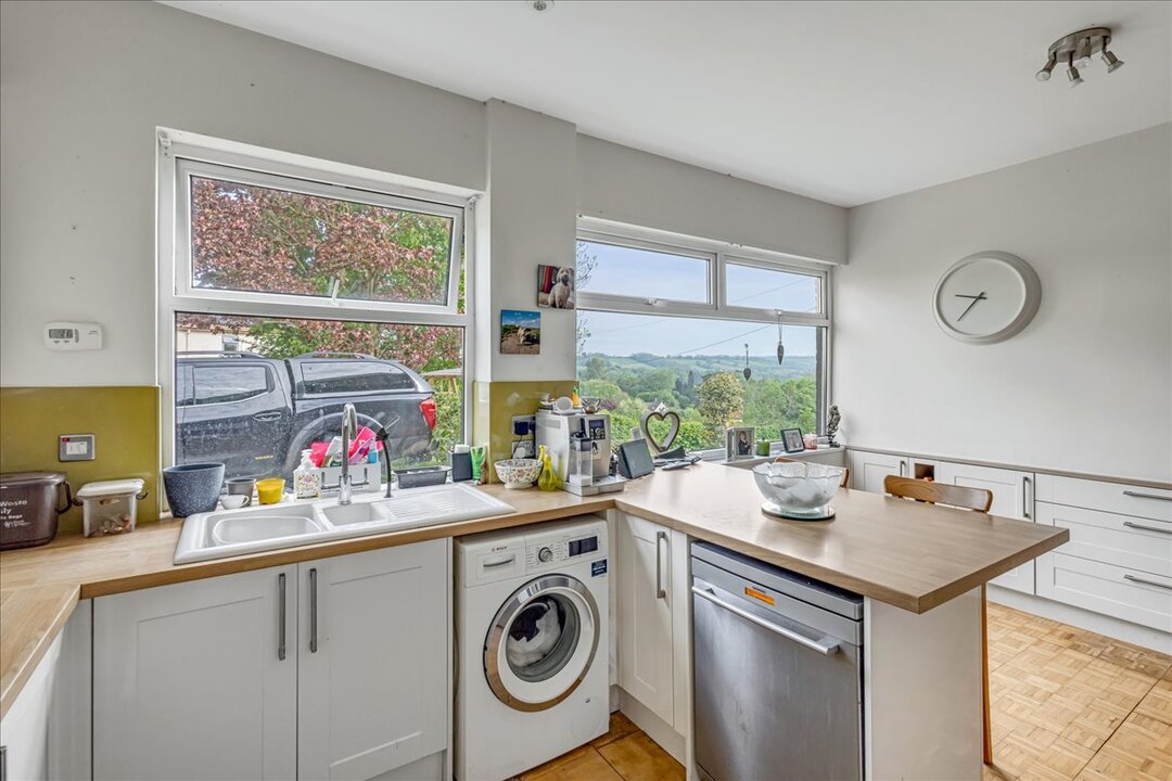 4 bed detached house for sale in Station Road, Bristol  - Property Image 8