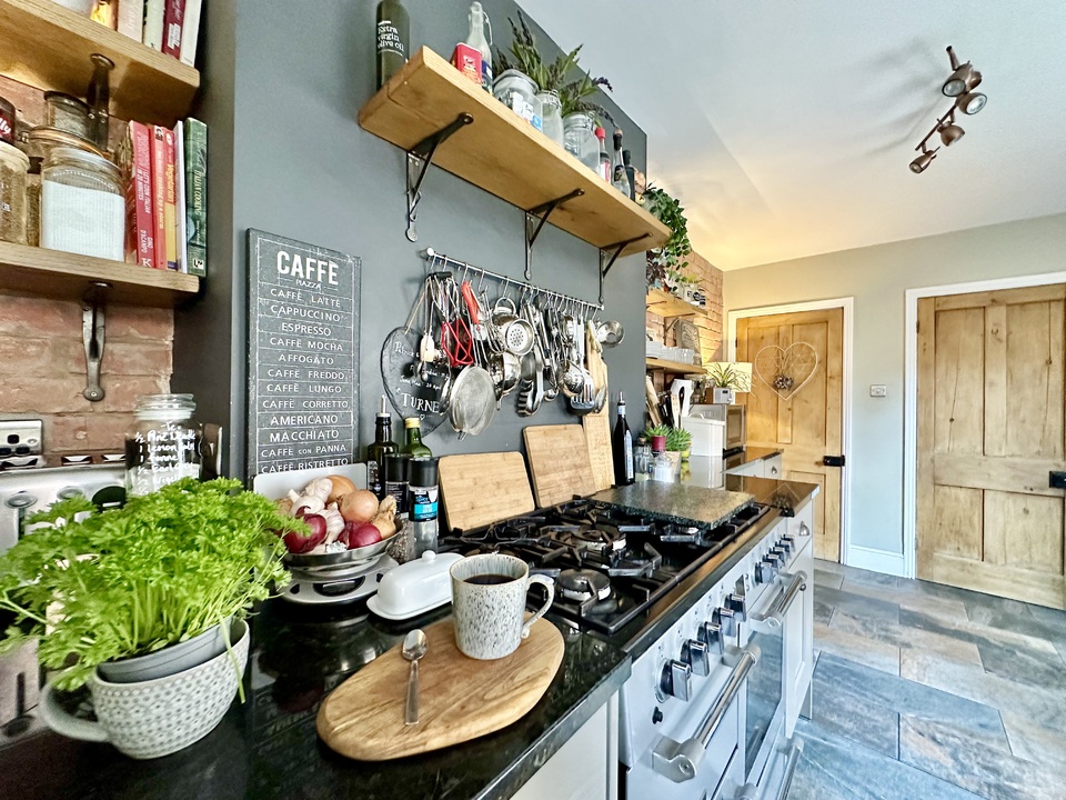 4 bed terraced house for sale in Wallbridge, Frome  - Property Image 11