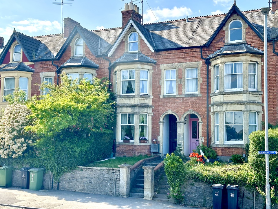 4 bed terraced house for sale in Wallbridge, Frome - Property Image 1