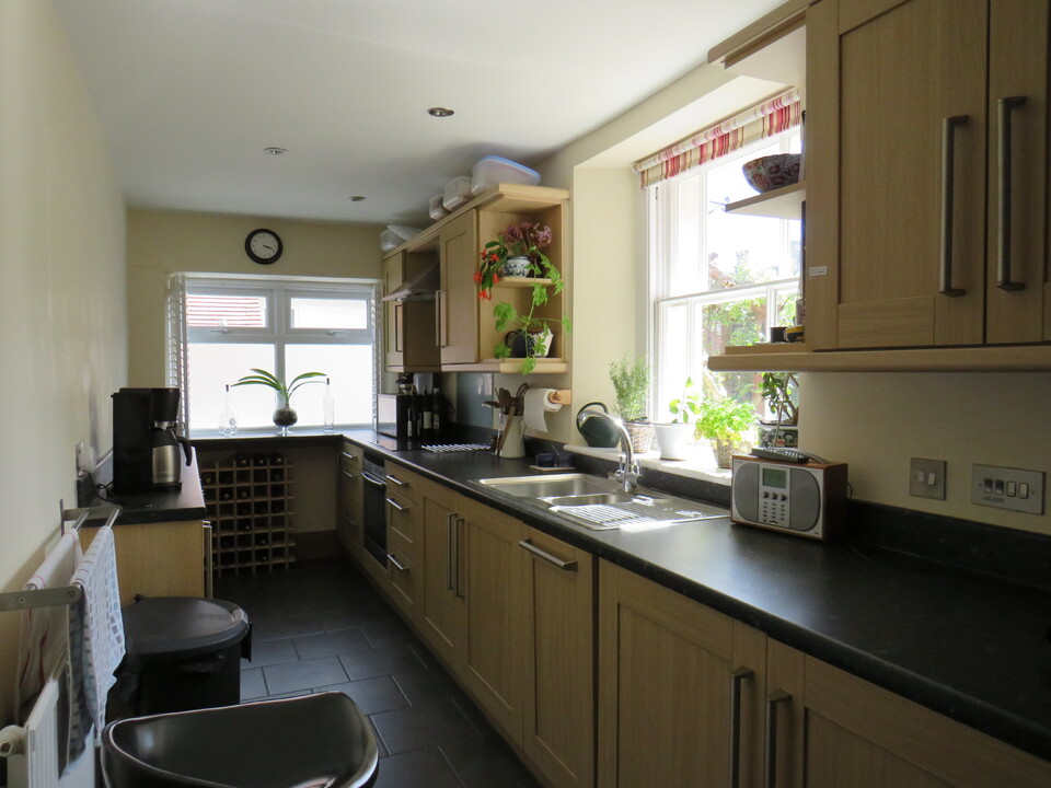 2 bed apartment to rent in Elliston Road, Bristol  - Property Image 7