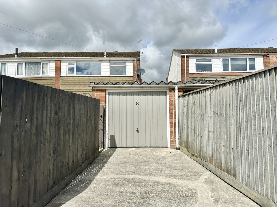 3 bed semi-detached house for sale in Wincombe Lane, Shaftesbury  - Property Image 16