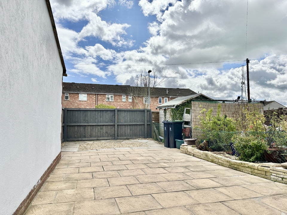 3 bed semi-detached house for sale in Wincombe Lane, Shaftesbury  - Property Image 14