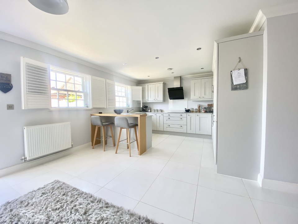 4 bed semi-detached house for sale in Southfield Drive, Yeovil  - Property Image 3