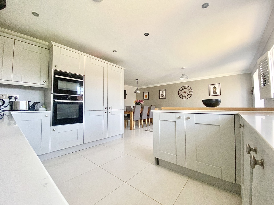 4 bed semi-detached house for sale in Southfield Drive, Yeovil  - Property Image 14