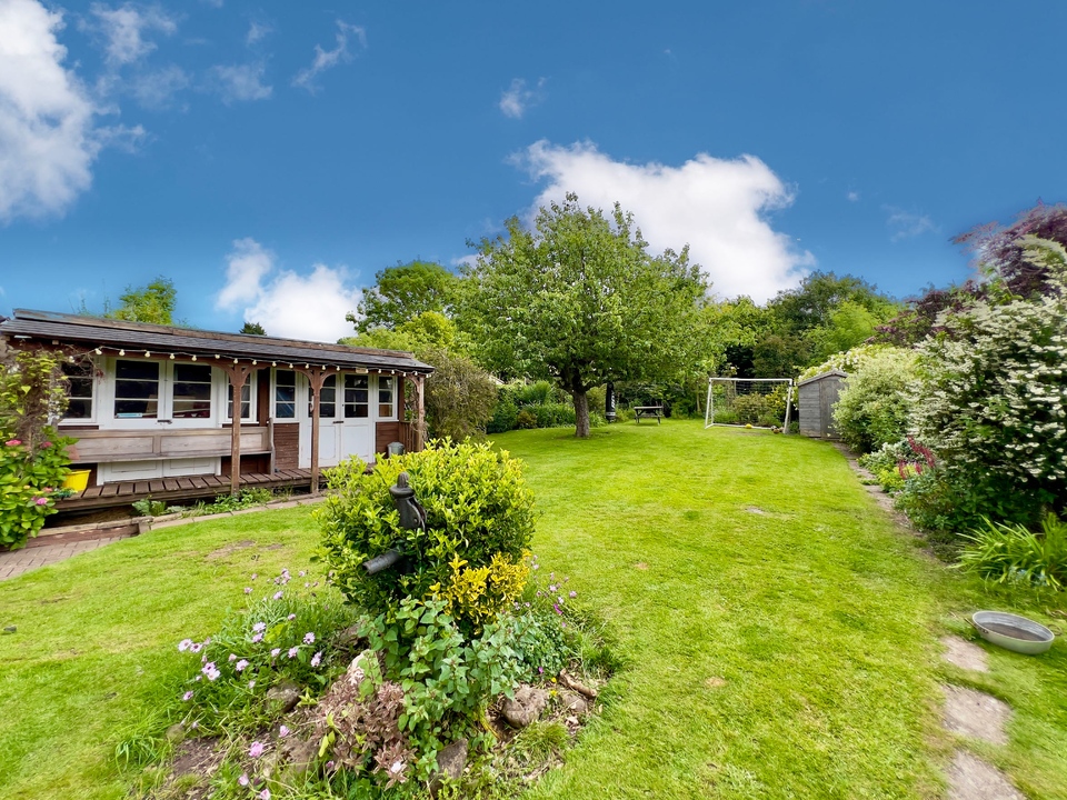 4 bed cottage for sale in Bridge Street, Williton  - Property Image 3