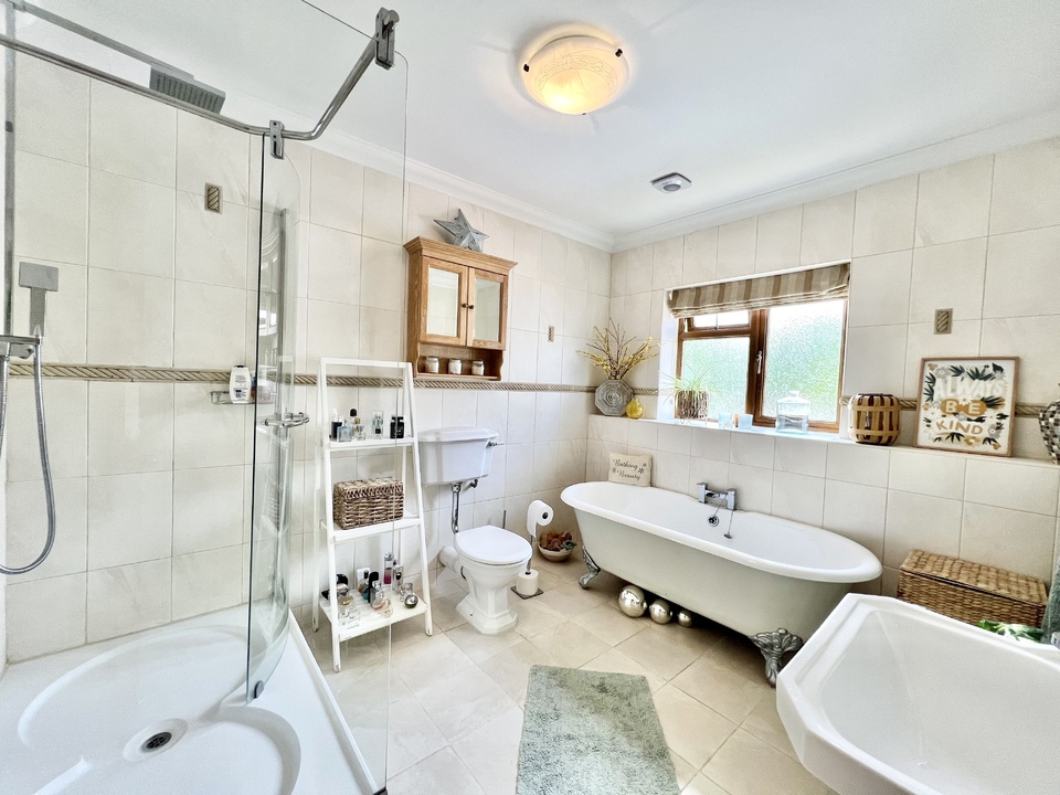 5 bed detached house for sale in Stoke Road, Taunton  - Property Image 15
