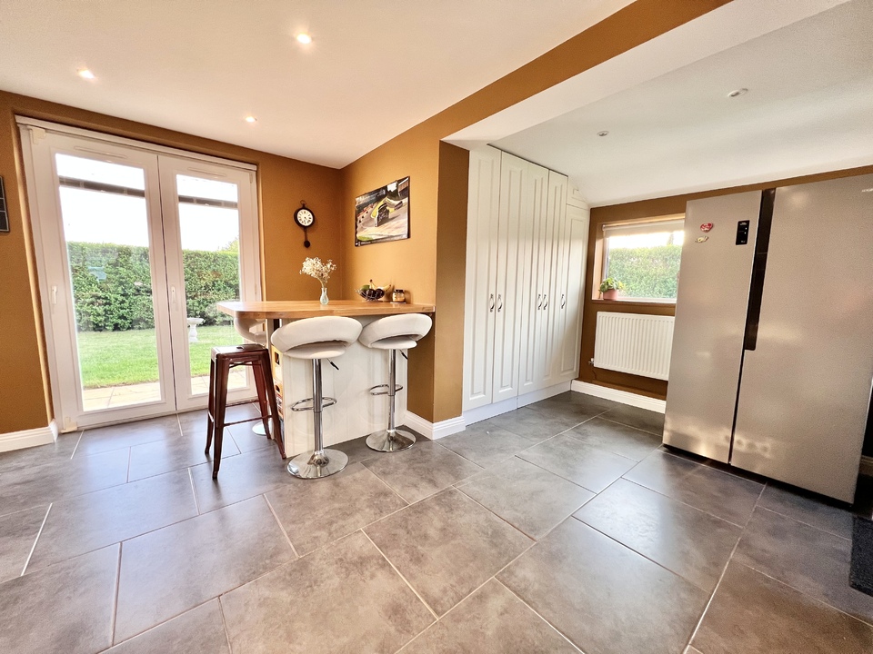 3 bed semi-detached house for sale in Hyde Lane, Taunton  - Property Image 14