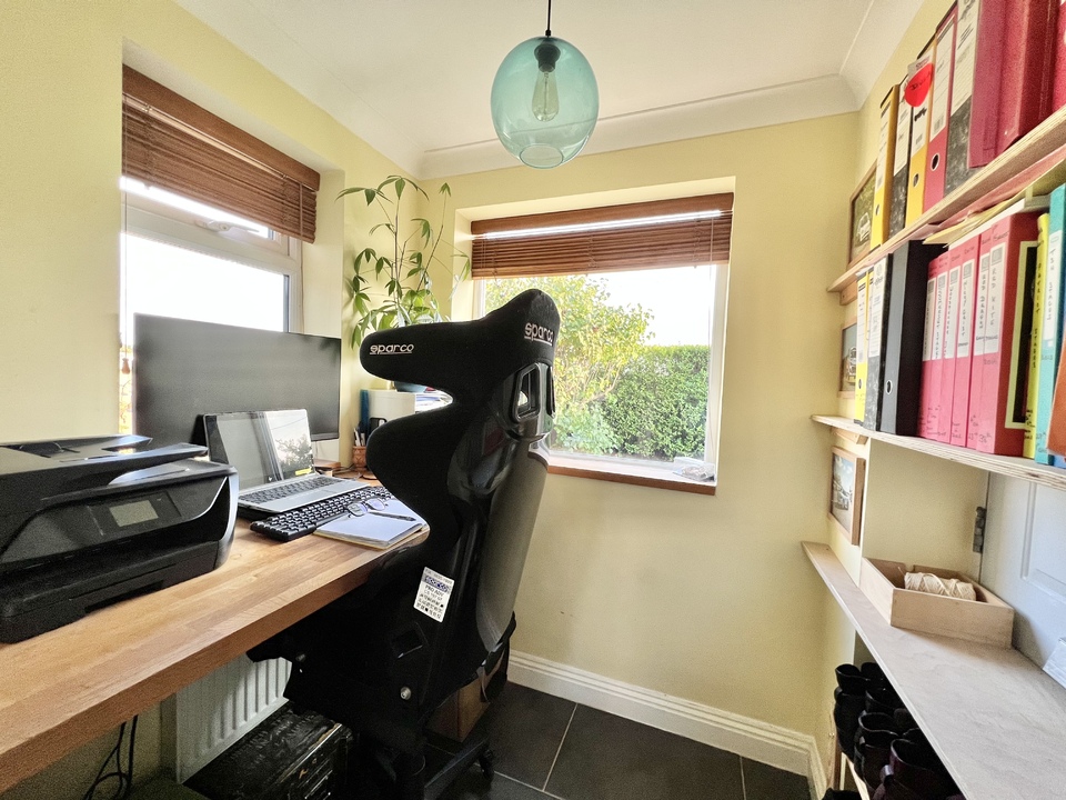 3 bed semi-detached house for sale in Hyde Lane, Taunton  - Property Image 16