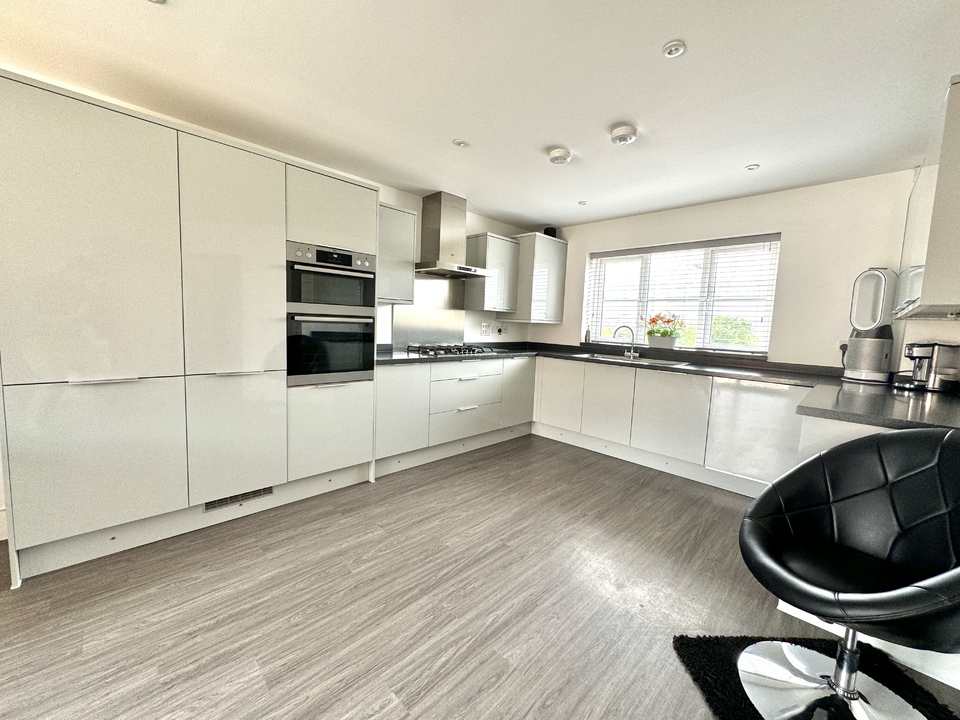 4 bed detached house for sale in Red Deer Gardens, Bridgwater  - Property Image 9