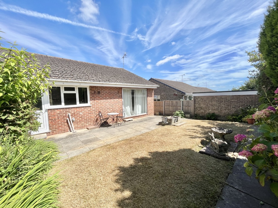 3 bed bungalow for sale in Lime Tree Avenue, Yeovil  - Property Image 15