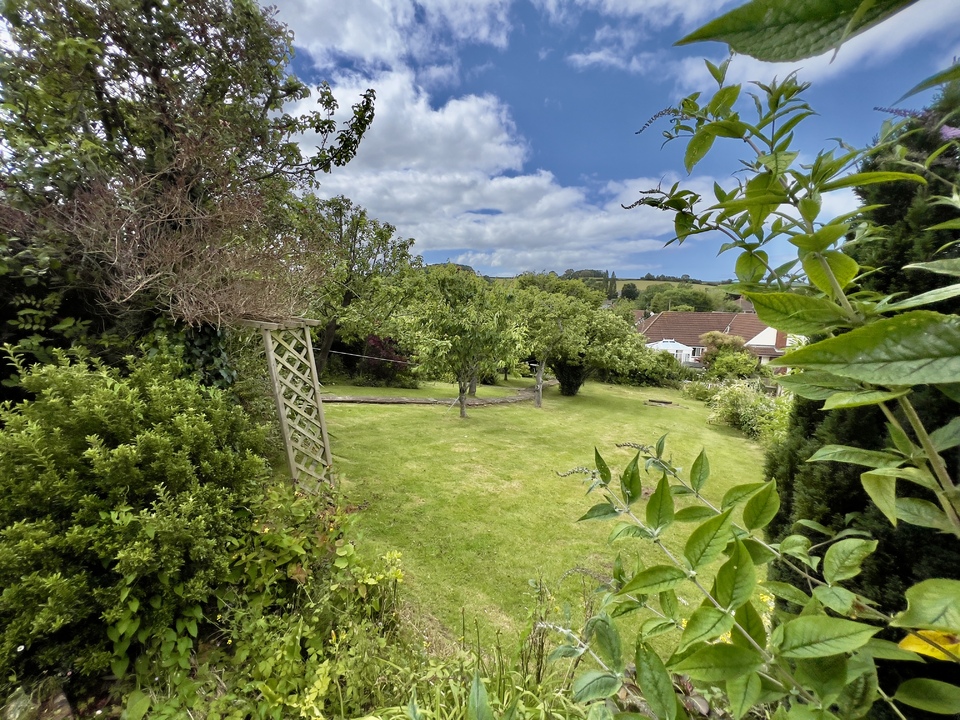 3 bed cottage for sale in Washford, Watchet  - Property Image 2