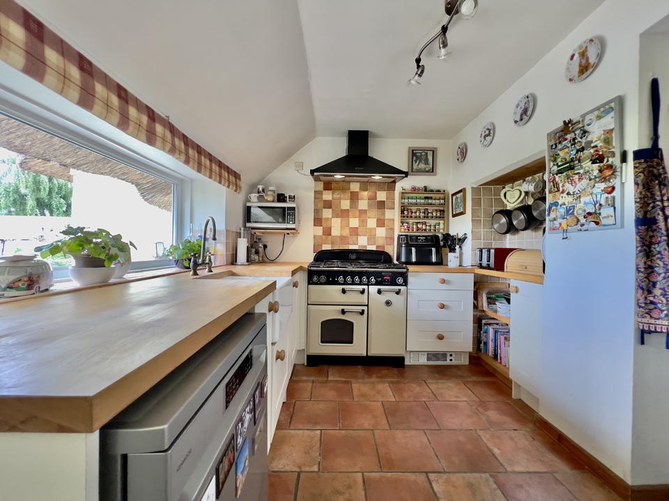 3 bed cottage for sale in Washford, Watchet  - Property Image 7