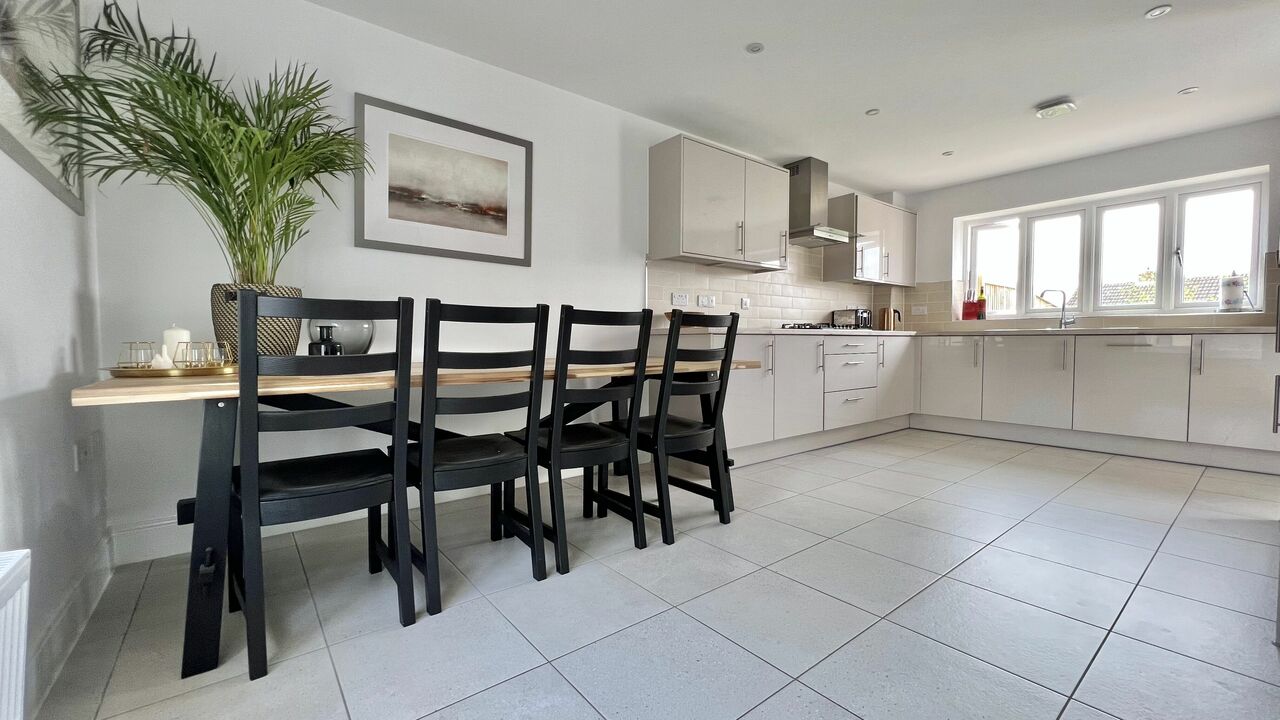 3 bed semi-detached house for sale in Wellington, Wellington  - Property Image 10