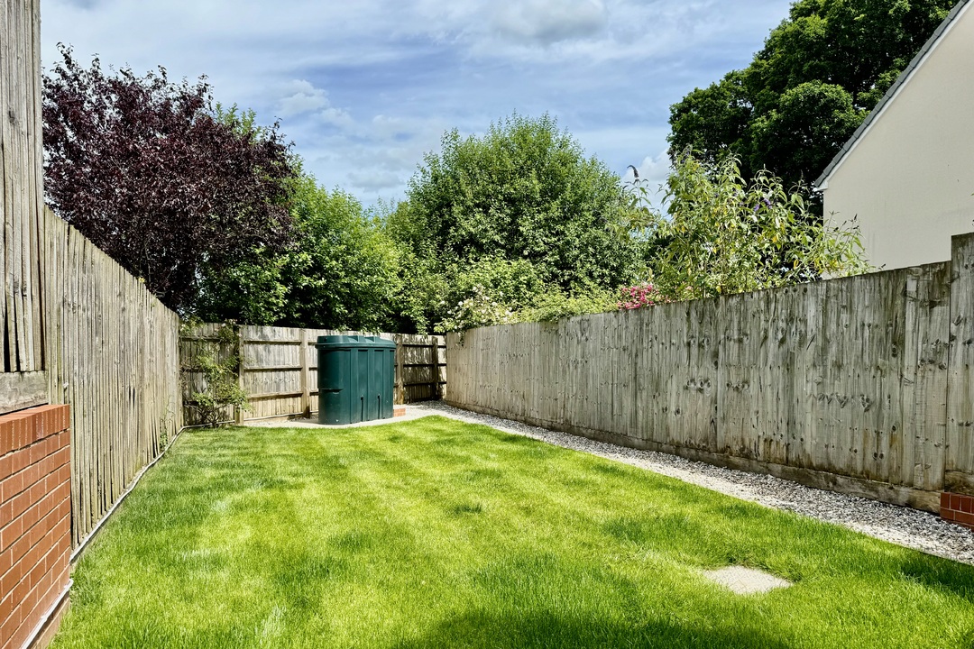 4 bed terraced house for sale in Elizabeth Penton Way, Tiverton  - Property Image 2