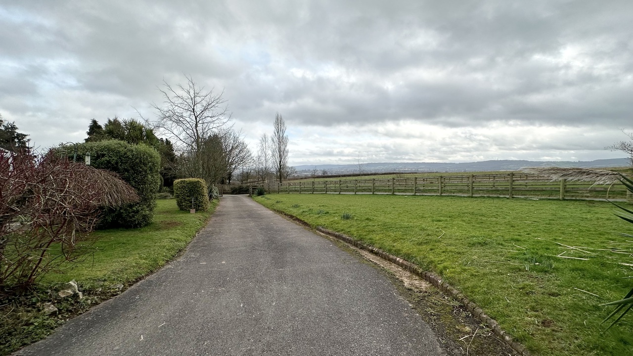 5 bed detached bungalow for sale in The Wedge, Wellington  - Property Image 48