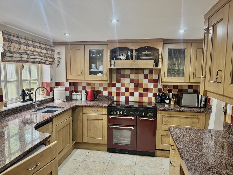 3 bed cottage for sale in Union Street, Ramsbury  - Property Image 13