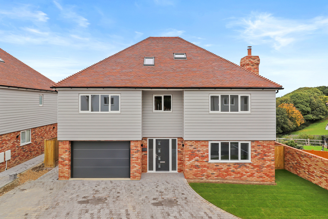 5 bed detached house for sale in Thorne Place, Bexhill-On-Sea - Property Image 1