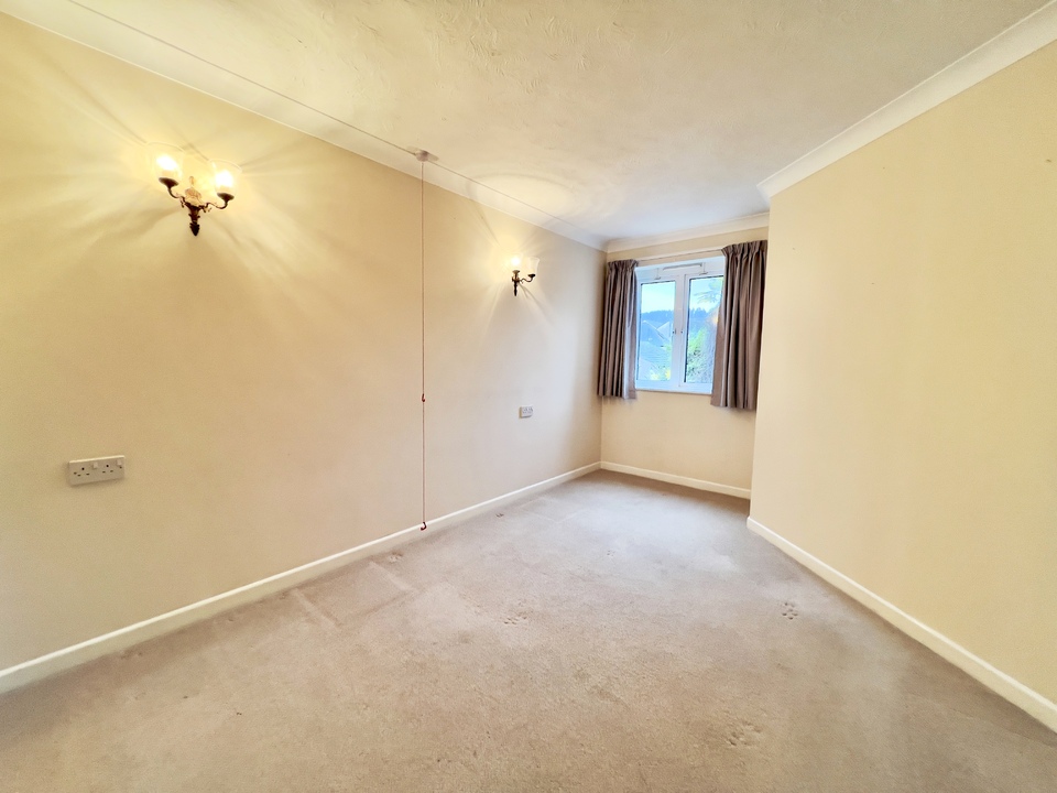 1 bed apartment for sale in Millbridge Gardens, Minehead  - Property Image 8