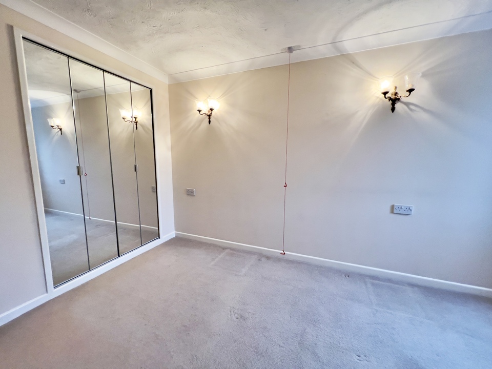 1 bed apartment for sale in Millbridge Gardens, Minehead  - Property Image 9