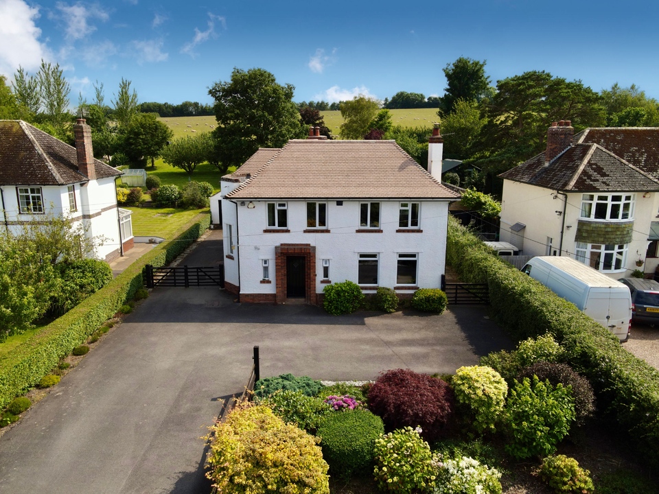 4 bed detached house for sale in Tower Hill, Williton  - Property Image 32