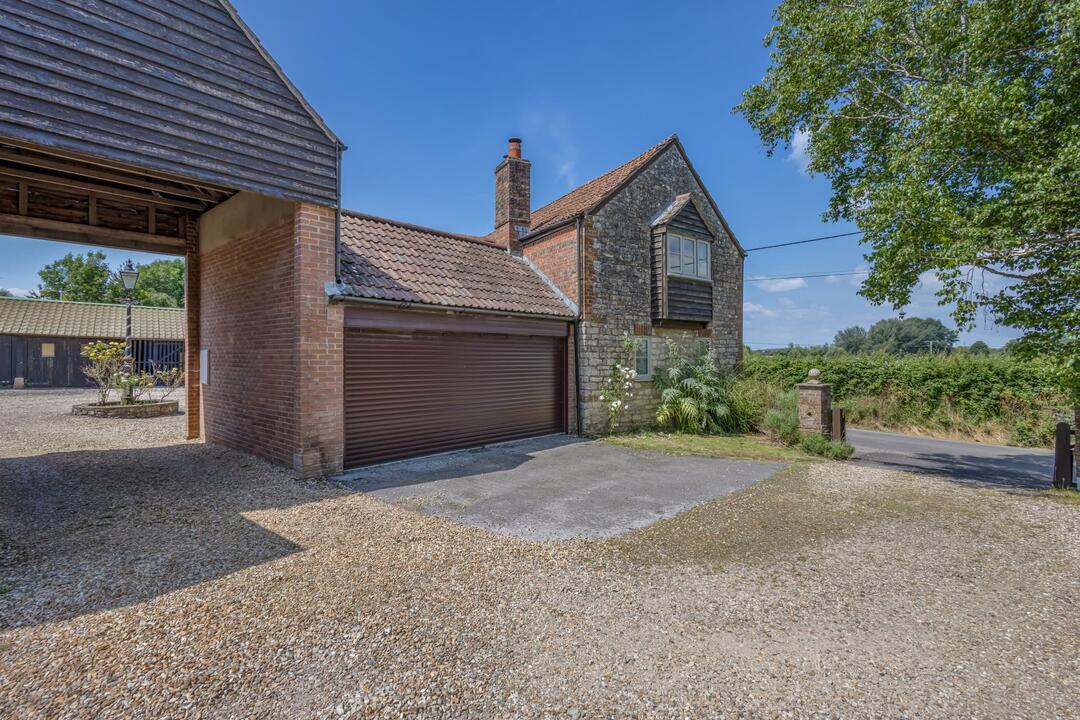 4 bed detached house for sale in Old Court Barn, Yeovil  - Property Image 29