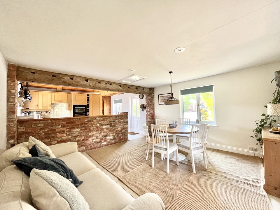 4 bed detached house for sale in Old Court Barn, Yeovil  - Property Image 11