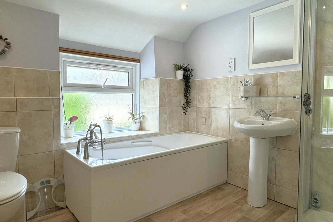 2 bed terraced house for sale in Westleigh, Tiverton  - Property Image 11