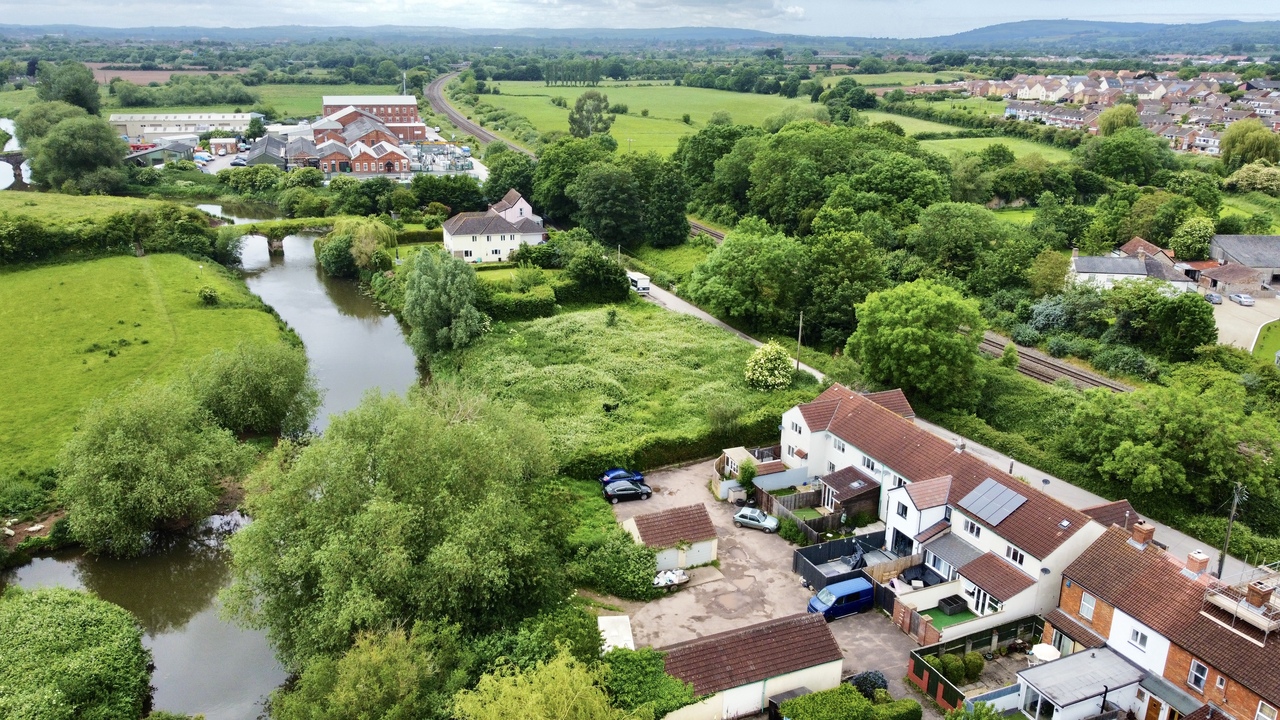 3 bed end of terrace house for sale in Mill Lane, Taunton  - Property Image 23