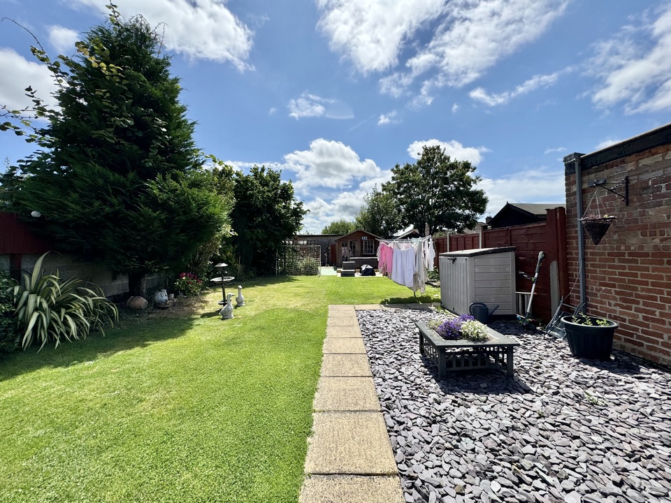 3 bed semi-detached house for sale in Lansdowne Road, Taunton  - Property Image 6