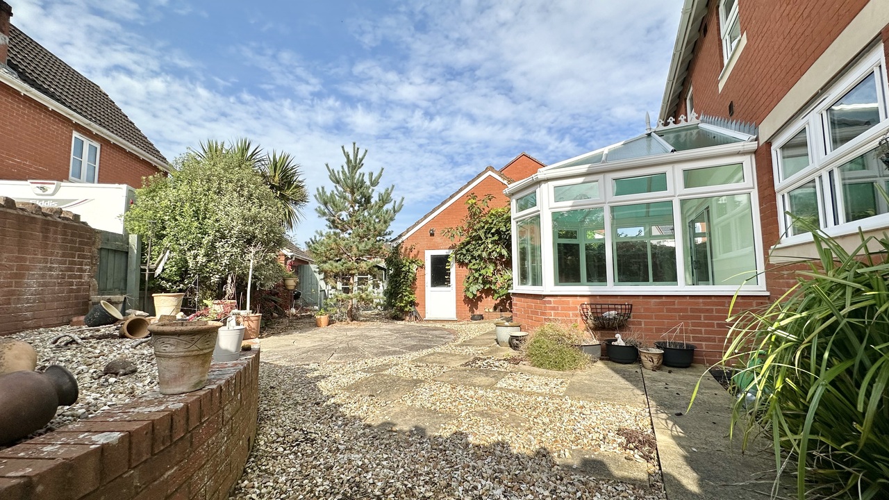4 bed detached house for sale in Cotford St. Luke, Cotford St. Luke  - Property Image 7