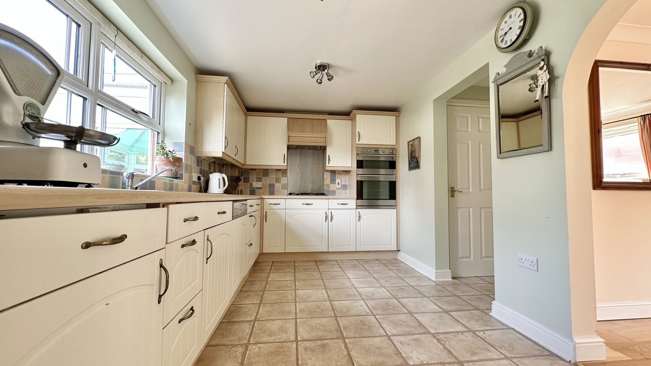 4 bed detached house for sale in Cotford St. Luke, Cotford St. Luke  - Property Image 3