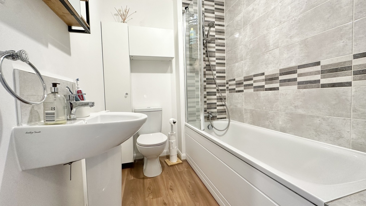 2 bed semi-detached house for sale in Blackdown Meadow, Wellington  - Property Image 7