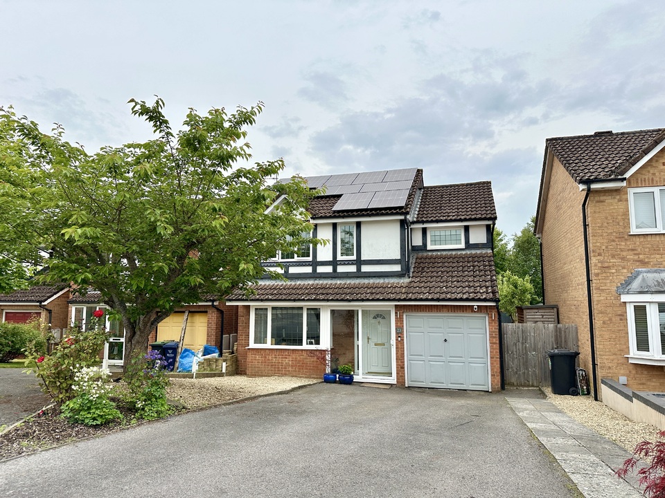 4 bed detached house for sale in Bryony Gardens, Gillingham  - Property Image 21