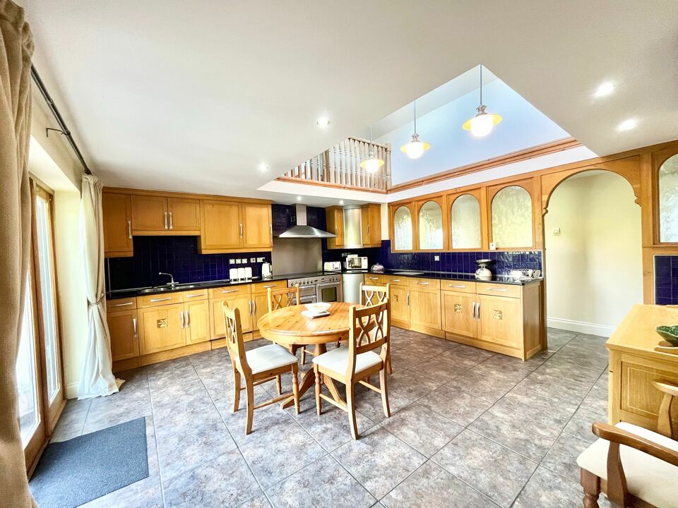 5 bed detached bungalow for sale in Barwick, Yeovil  - Property Image 10