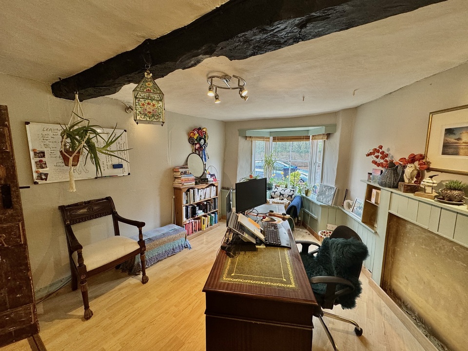 4 bed cottage for sale in The Old Post Office Cottage, Oare  - Property Image 9