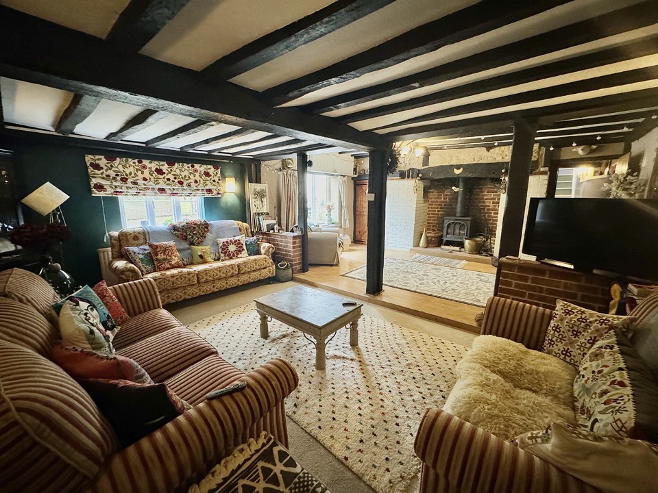 4 bed cottage for sale in The Old Post Office Cottage, Oare  - Property Image 4