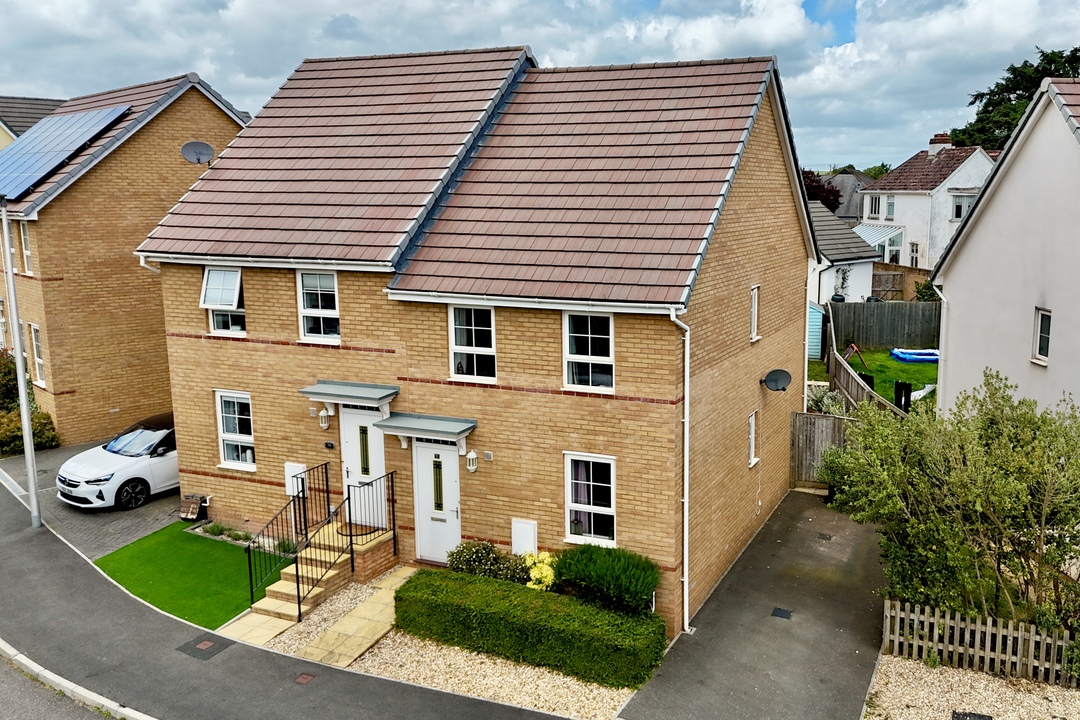 3 bed semi-detached house for sale in Greystone Walk, Cullompton  - Property Image 1