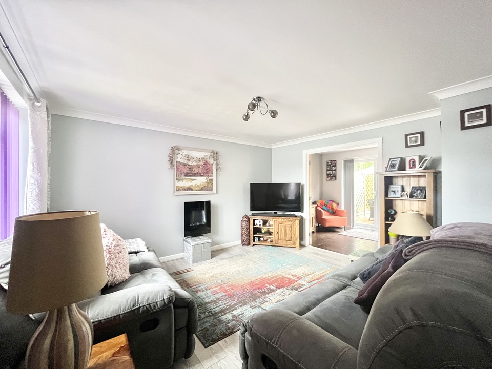 3 bed detached house for sale in Fairfield, Martock  - Property Image 3