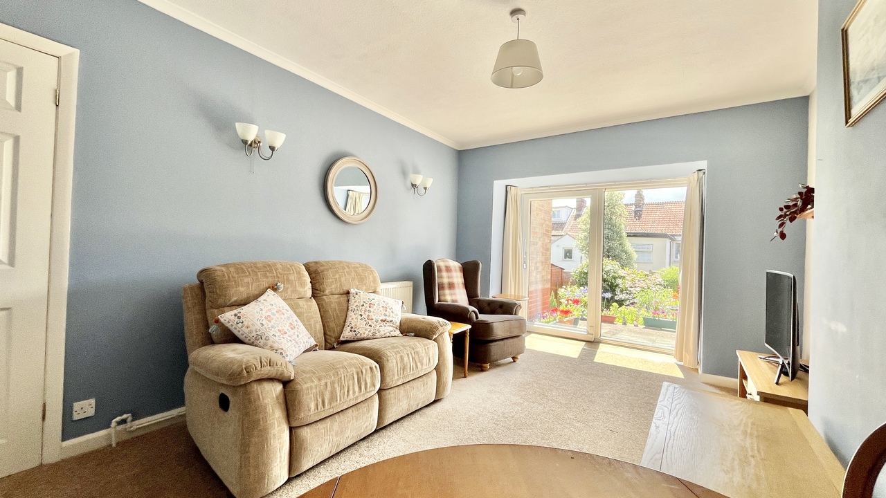 3 bed house for sale in Peter Street, Taunton  - Property Image 6