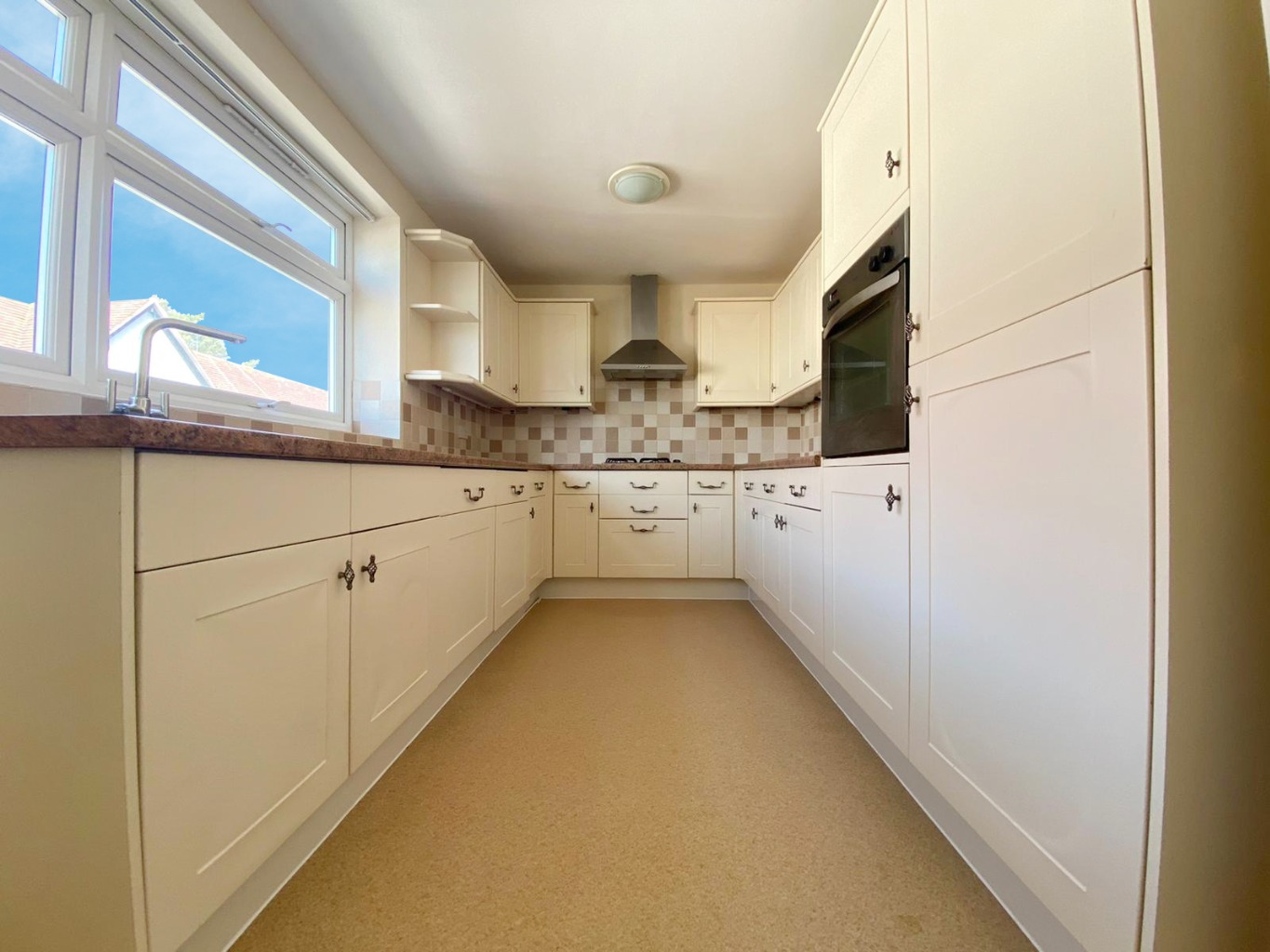 2 bed flat to rent in Meriden Close, Poole  - Property Image 13