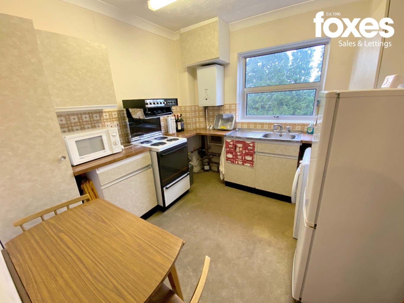 2 bed flat for sale in Burton Road, Poole  - Property Image 9