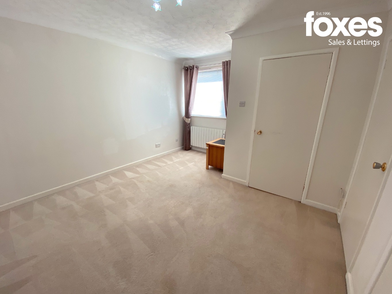 2 bed flat for sale in St. Valerie Road, Bournemouth  - Property Image 6