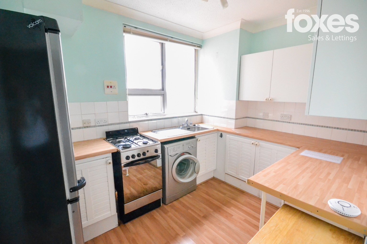 2 bed flat to rent in Princess Road, Poole  - Property Image 4