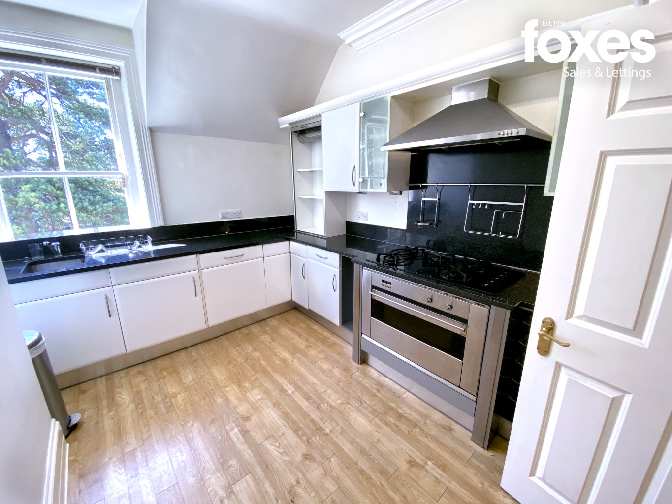 2 bed flat for sale in Knyveton Road, Bournemouth  - Property Image 14