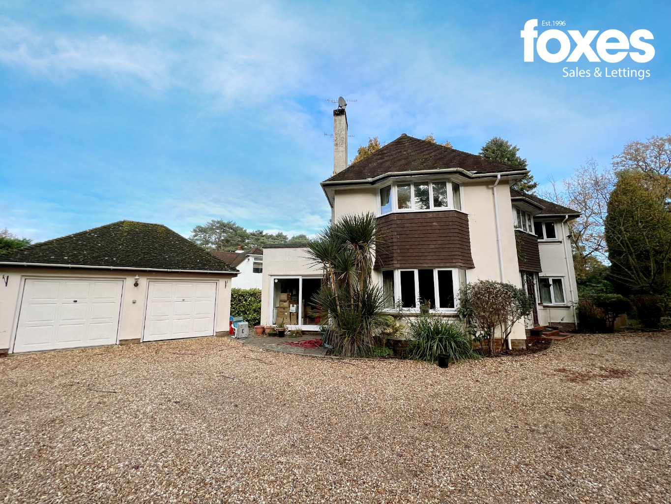 4 bed detached house to rent in Dudsbury Crescent, Ferndown  - Property Image 2