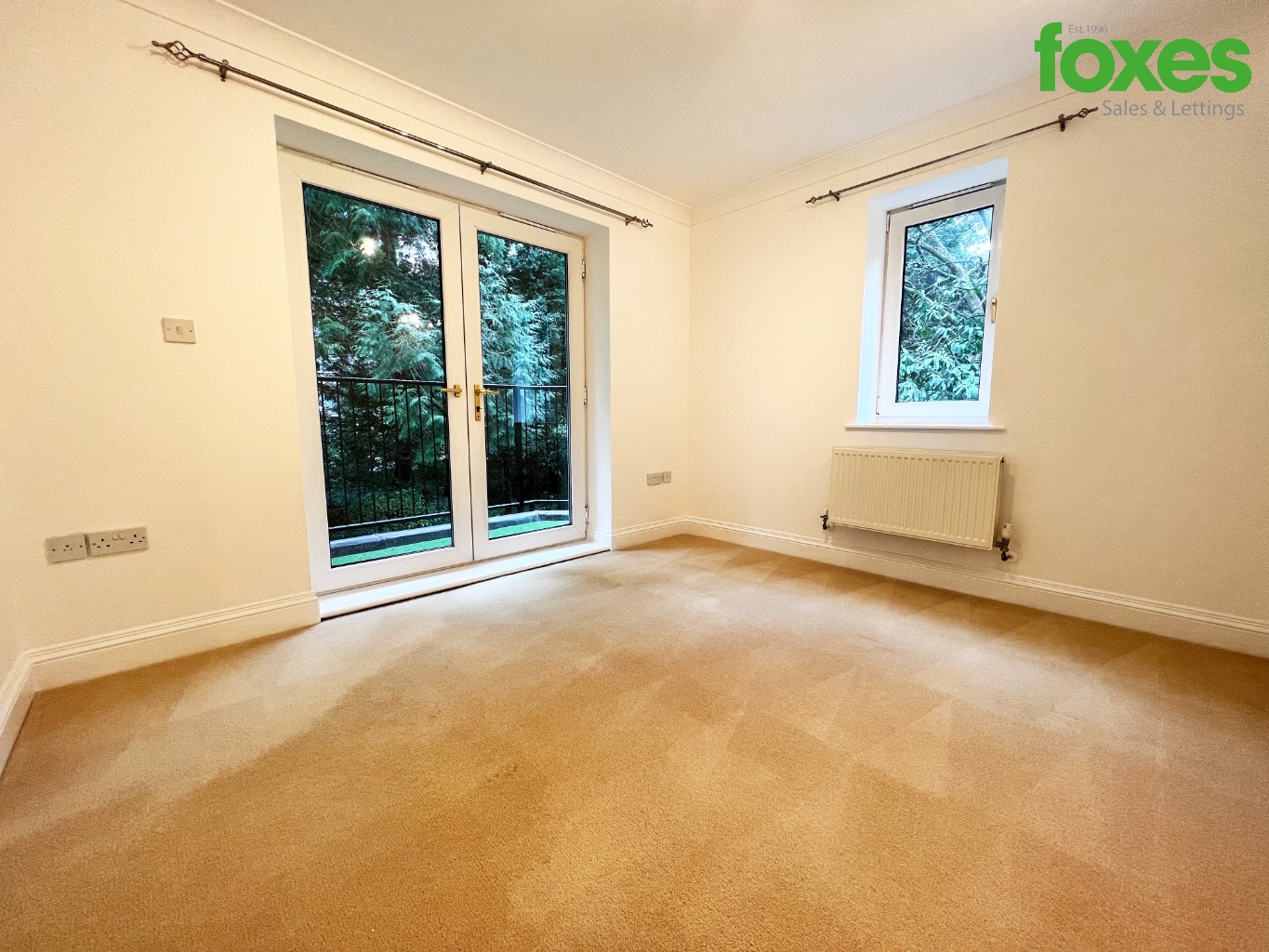 3 bed flat to rent in Western Road, Poole  - Property Image 4