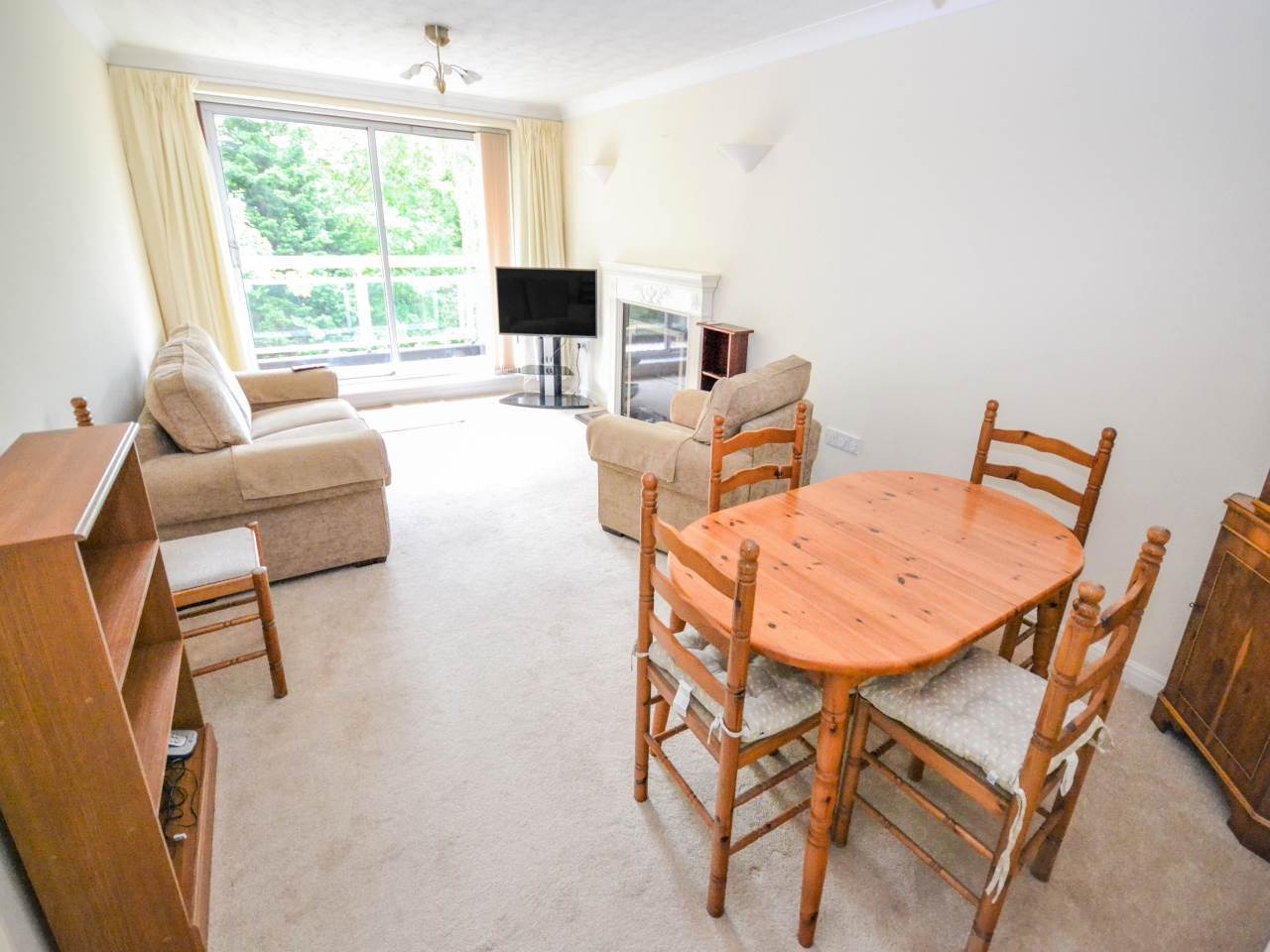 2 bed flat to rent in Branksome Wood Road, Bournemouth  - Property Image 3