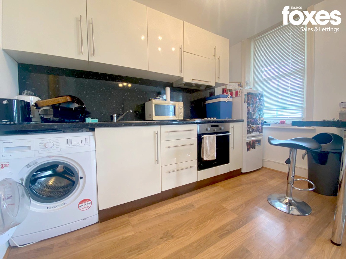 1 bed studio flat to rent in West Hill Road, Bournemouth  - Property Image 1