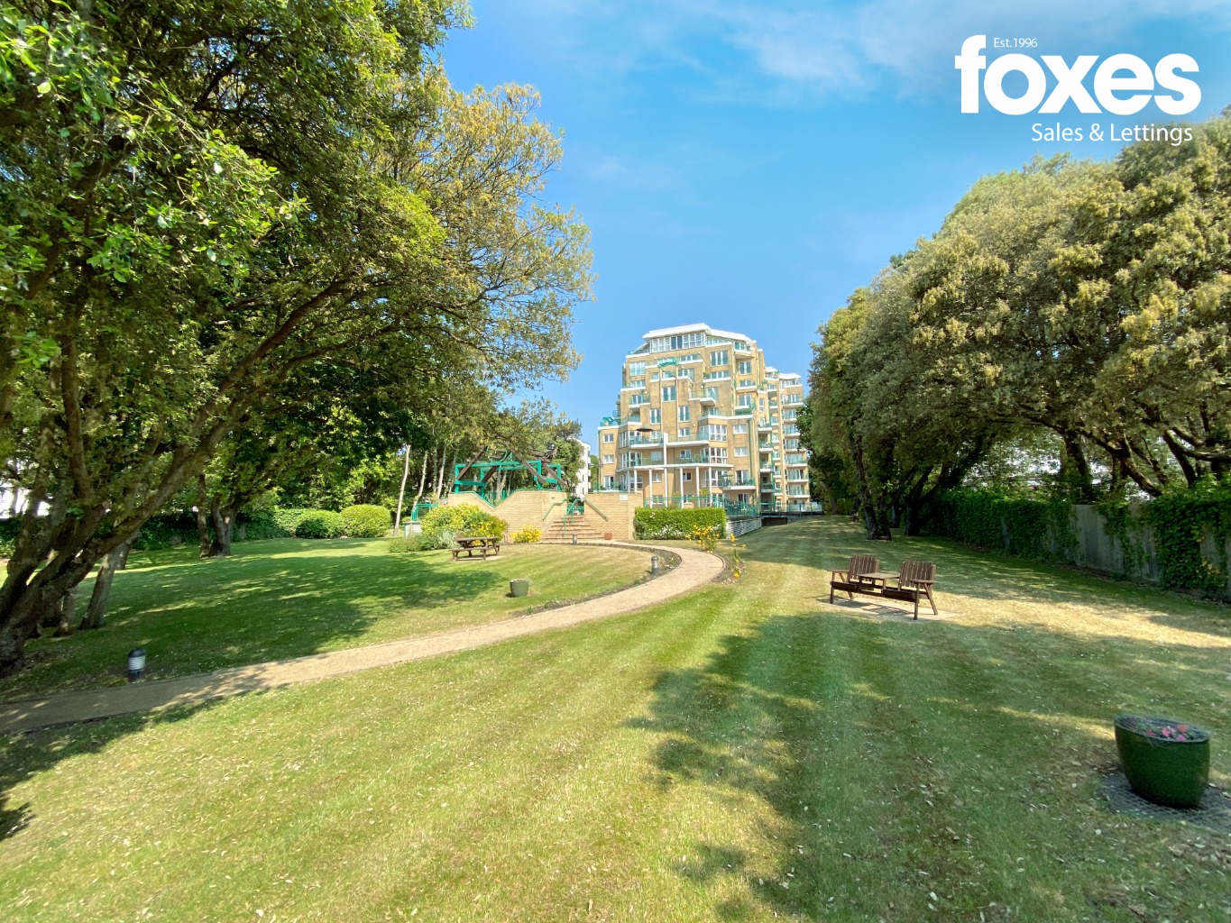2 bed flat for sale in Manor Road, Bournemouth - Property Image 1